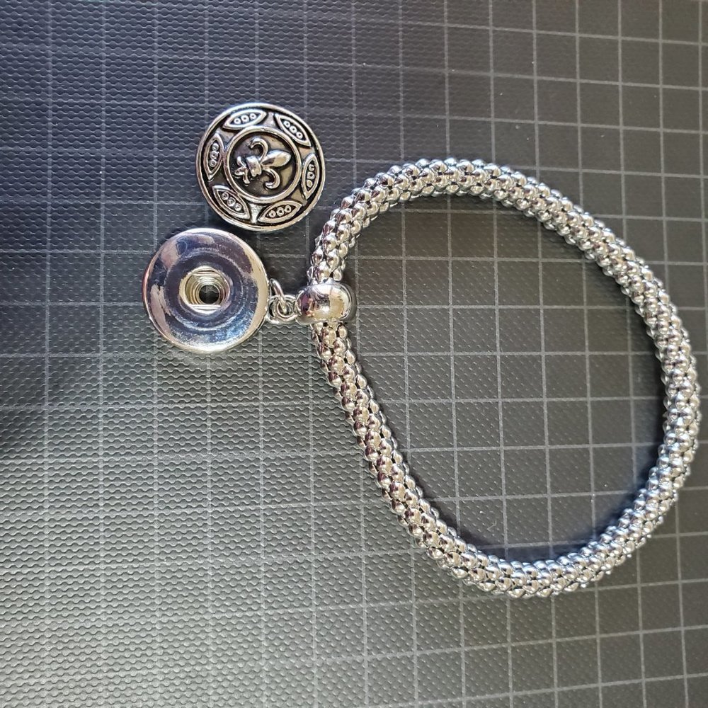 Stretchy Ginger Snap/Interchangeable Button Snap … - image 5